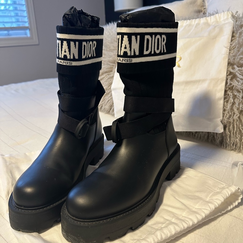 Dior Black D Major Ankle Boots with Logo Detail - Picture 2 of 7